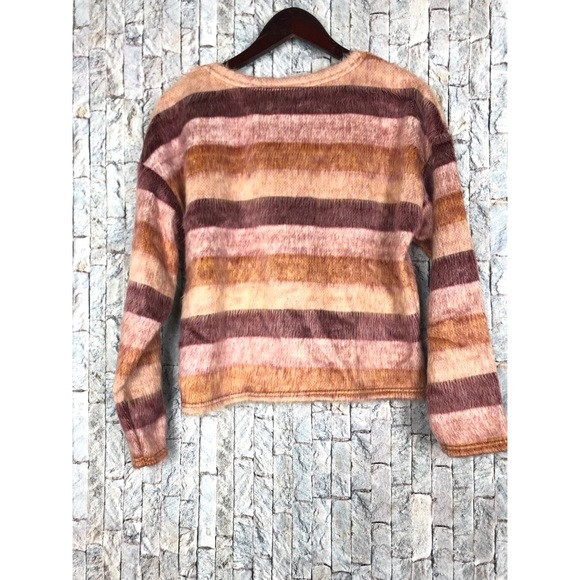 New Look fuzzy stripe sweater - Picture 2 of 4